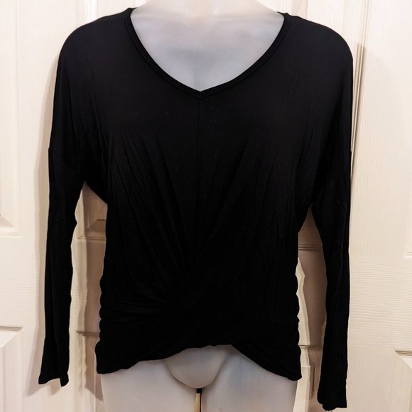 Express Twist Front Relaxed Tee - Picture 4 of 7